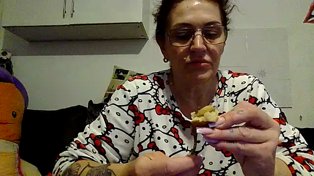 RubyyRosee online show from February 15, 9:41 am