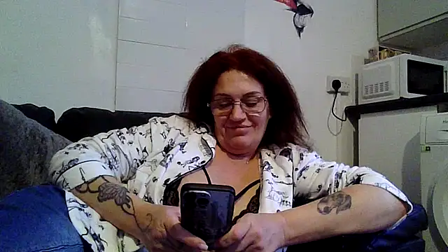 RubyyRosee online show from April 2, 2:03 pm