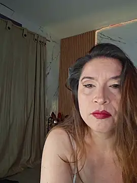 Lady Sofhia online show from February 8, 1:09 am