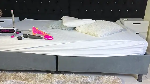 Lisa sweetas online show from March 20, 3:11 am