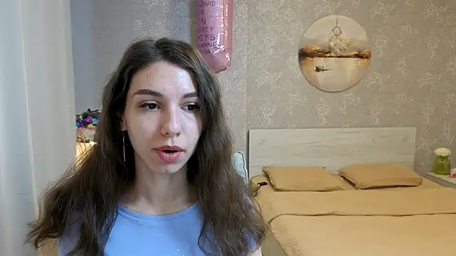 KellyShines online show from June 22, 9:17 am