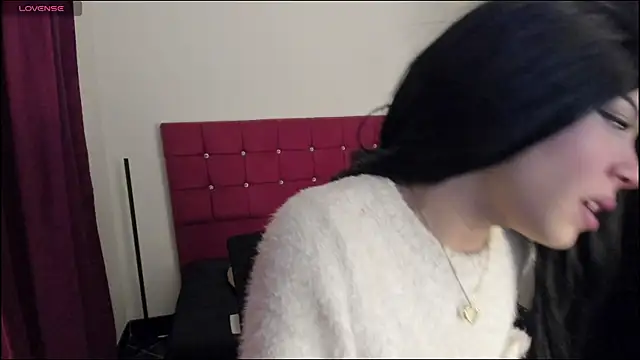 Snapshot of franny_wolf chatting on October 22, 2:27 am franny wolf online show from October 22, 2:27 am