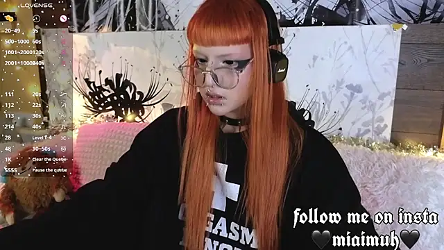 mia  yui online show from January 8, 11:20 pm