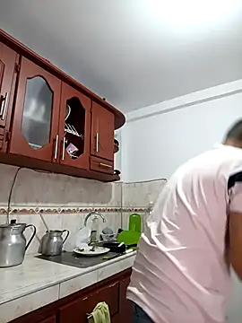 stivenlujan69 online show from March 6, 7:42 pm