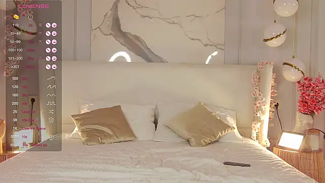 AdoraCortes online show from October 20, 5:21 am