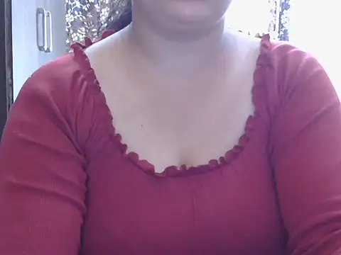 Snapshot of Roxy_sweety_ chatting on September 18, 6:01 am Roxy sweety  online show from September 18, 6:01 am