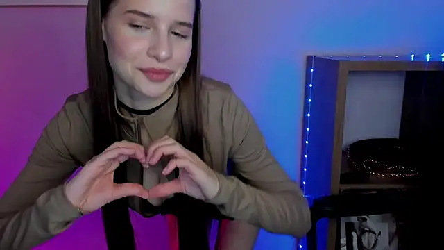 LuxMaya online show from October 10, 6:40 am