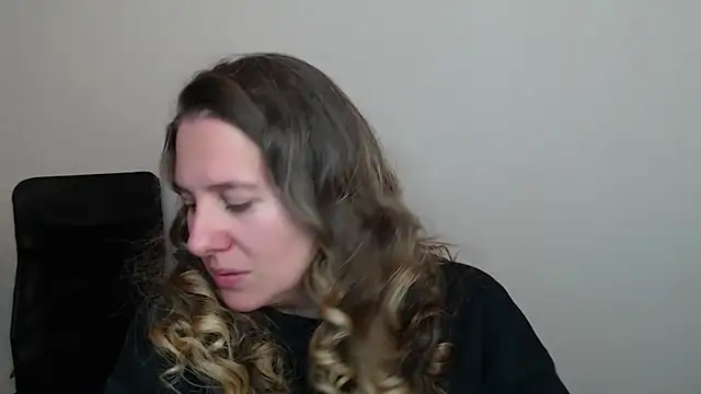 Snapshot of Darklure_ chatting on October 20, 4:43 pm Darklure  online show from October 20, 4:43 pm