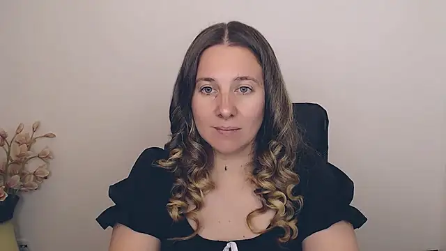 Snapshot of Darklure_ chatting on September 19, 8:19 pm Darklure  online show from September 19, 8:19 pm