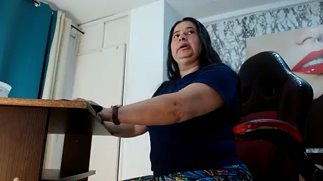 mariani smith online show from November 27, 11:57 am