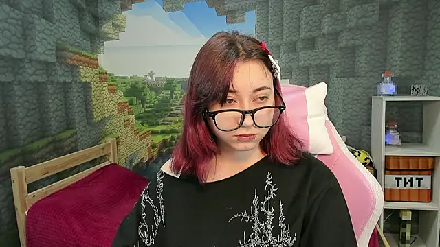 ClaraParks online show from February 12, 7:48 pm