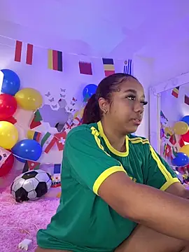 Zahara  online show from June 16, 10:55 pm
