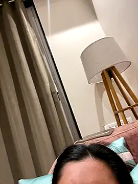 desitease online show from December 17, 4:22 pm