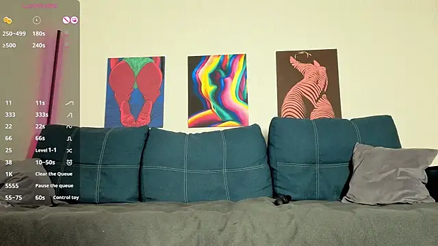 TrixiBell online show from April 3, 4:43 am