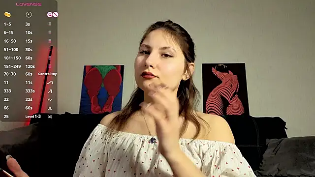 TrixiBell online show from February 13, 5:20 am