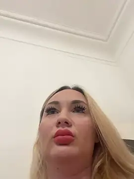NellyExtraa online show from August 1, 5:48 pm