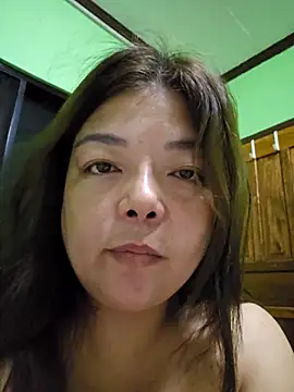 allesandra11 online show from December 18, 6:45 pm