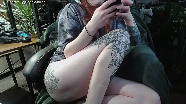 BaddieJoline online show from April 22, 6:16 pm