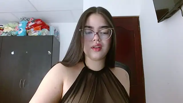Valentina2390 online show from May 21, 1:03 am