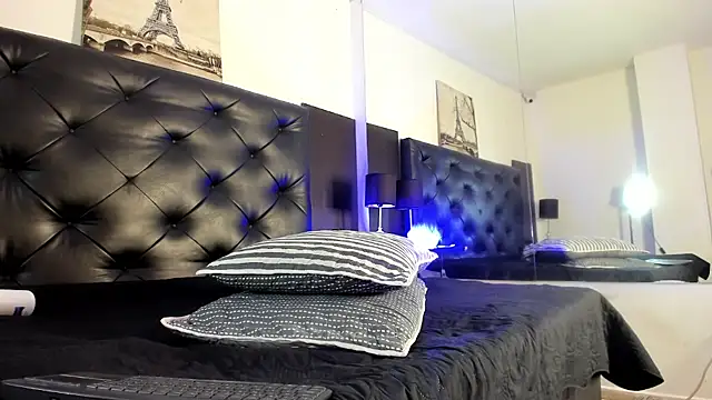 Kymy marquez online show from April 12, 9:06 pm