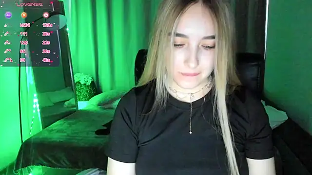 TaisiaHot online show from March 17, 9:13 am