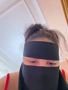  Laiali  online show from October 19, 12:51 pm