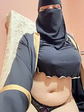  Laiali  online show from December 21, 1:37 pm