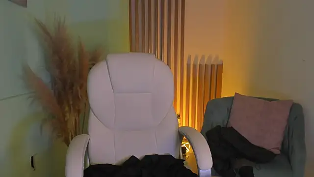 MacarenaRosse online show from November 4, 9:31 pm