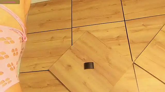 Snapshot of Isabelagomez1 chatting on October 6, 8:02 pm Isabelagomez1 online show from October 6, 8:02 pm