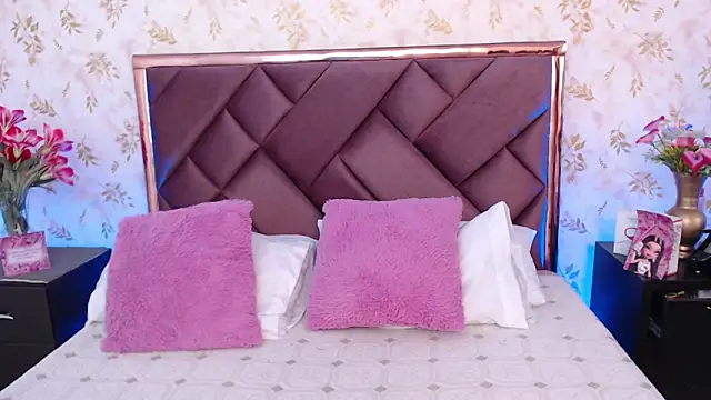 Eva Alzair online show from October 1, 6:13 pm