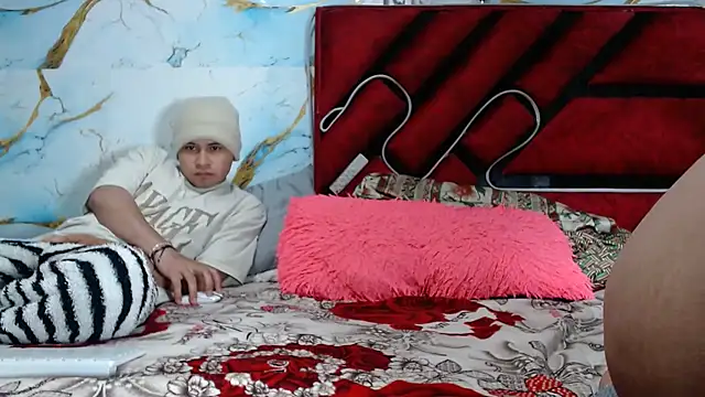 hot lady19 online show from February 15, 1:52 am