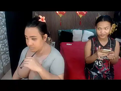 Hotcum ella online show from September 22, 11:58 pm