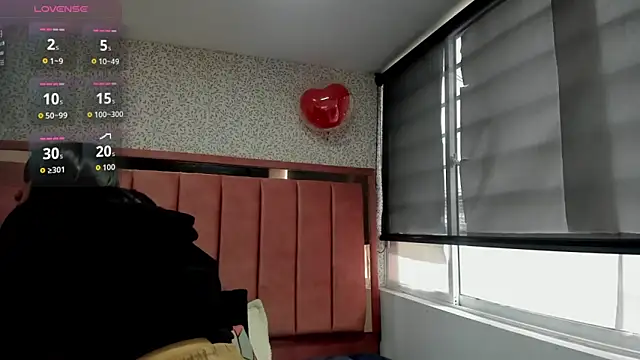 Hanna Lee   online show from September 24, 8:19 pm