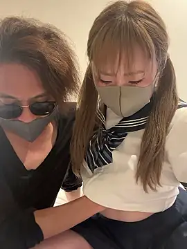 POMUPOMUPURIN2 online show from March 2, 11:28 am