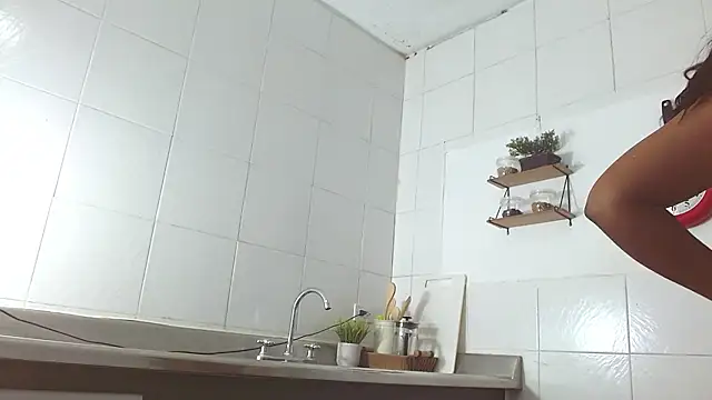 naomi campbel  online show from October 29, 8:55 pm