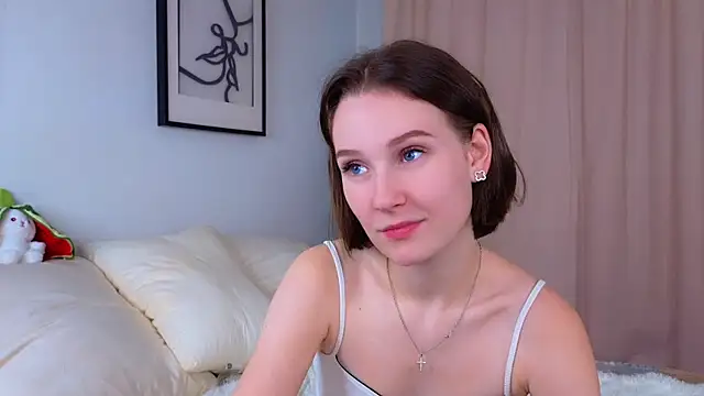 Snapshot of QueenieHathaway chatting on October 29, 2:49 am QueenieHathaway online show from October 29, 2:49 am