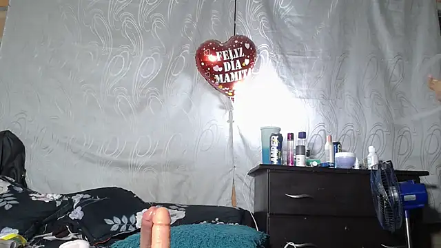 CataleyaRosee online show from March 19, 6:40 am