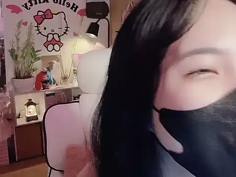 keelinnn19 online show from February 20, 4:19 pm