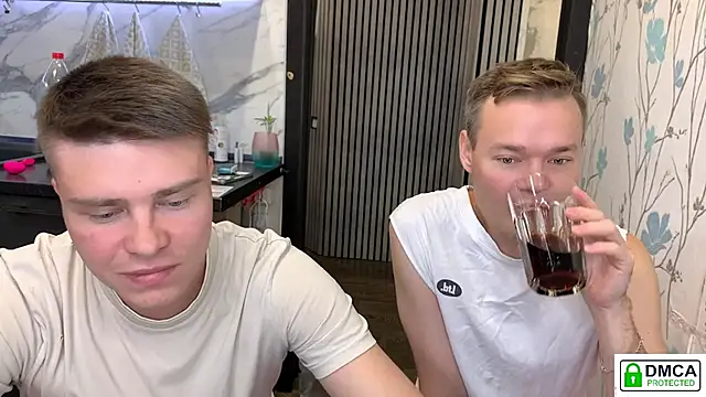 Snapshot of holy_eggs_02 chatting on September 19, 5:56 pm holy eggs 02 online show from September 19, 5:56 pm