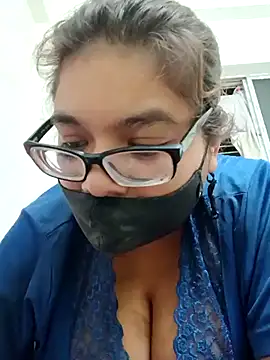 Elie couple143 online show from October 22, 7:30 pm