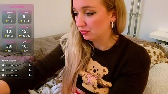 Stellapower online show from October 31, 9:30 pm