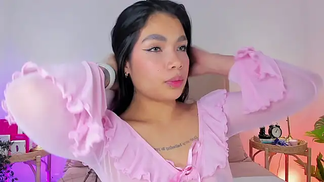 Cutie Riley online show from September 15, 1:41 pm