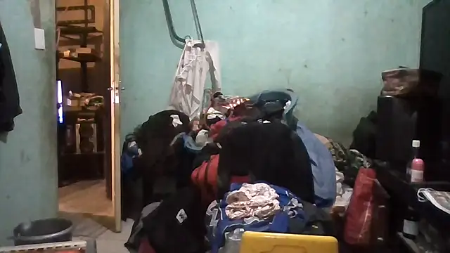 Nicky52 online show from December 15, 3:34 am