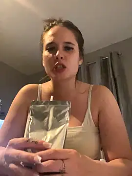 Snapshot of LollyLove_ chatting on October 27, 9:09 pm LollyLove  online show from October 27, 9:09 pm