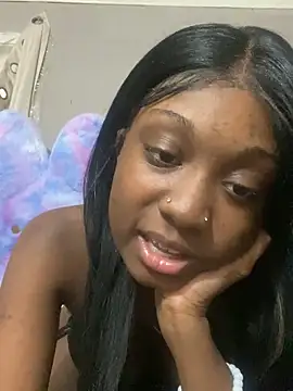 HennessyBaby21 online show from April 8, 2:14 am