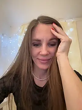 LucieMack online show from November 24, 3:47 pm