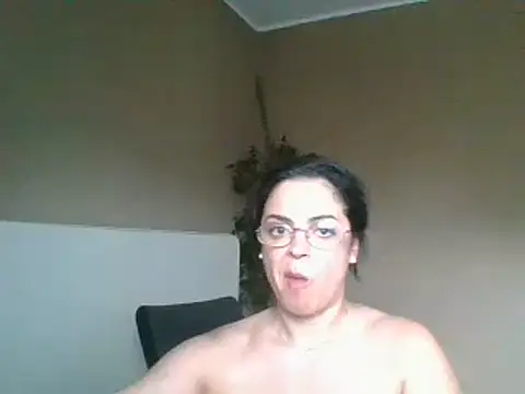 ITALIANASISIXX online show from May 31, 4:24 pm