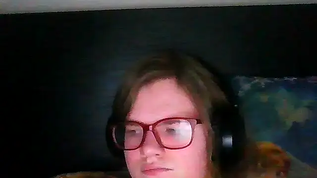 Moonolighta online show from October 11, 7:24 am