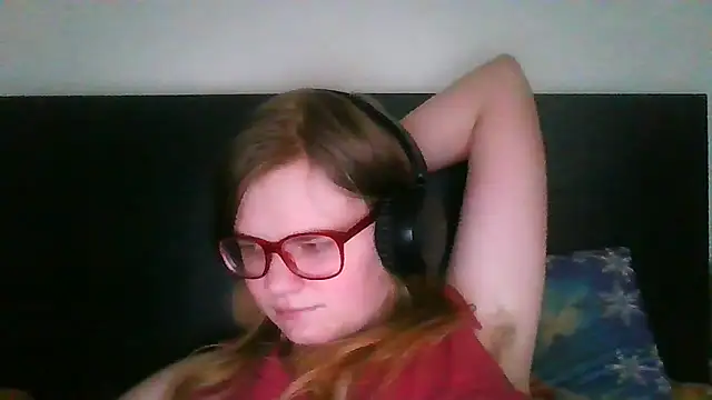 Moonolighta online show from September 29, 12:32 pm