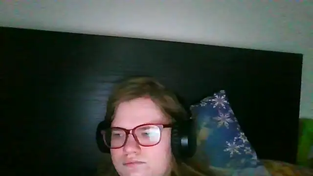 Moonolighta online show from February 10, 11:13 am